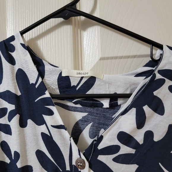 Blue and White Cuffed Midi Flower Print Dress - Picture 2 of 7